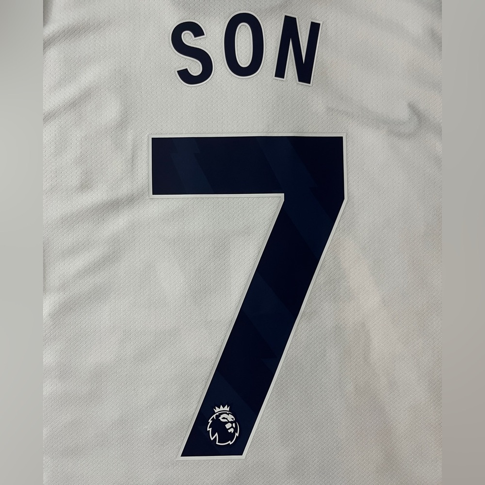 Son #7 Tottenham Hotspur Soccer Jersey 2025 Home White - Picture 3 of 5